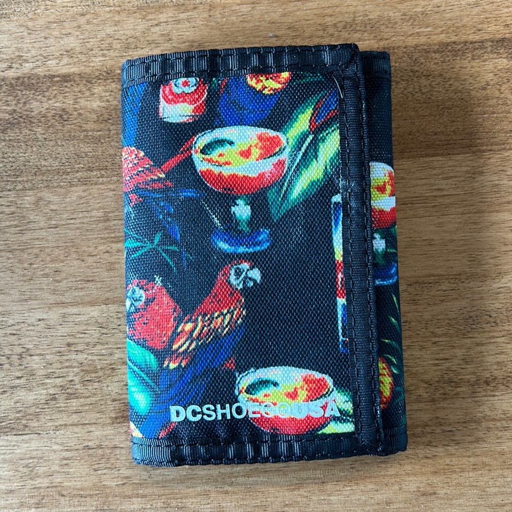 Brand new DC SHOE wallet